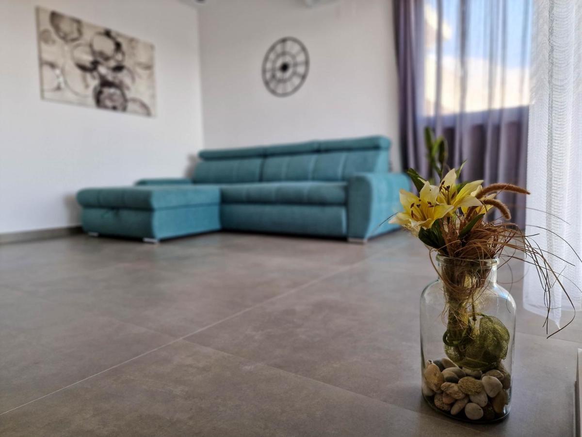 Villa Poseidon Novalja Extérieur photo